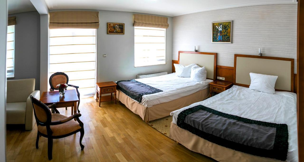 Hotel Apollo Darlowko Luaran gambar